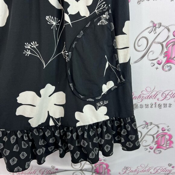 Johnny Martin dress smocked floral bustier style Black White Patterned Dress - Picture 5 of 9